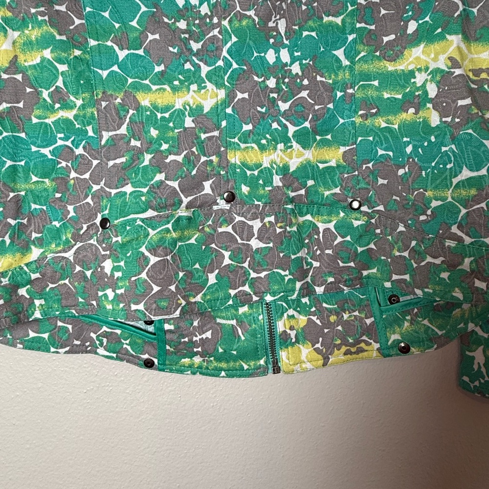 Women’s Green Patterned Zip-Front Jacket - Picture 3 of 8